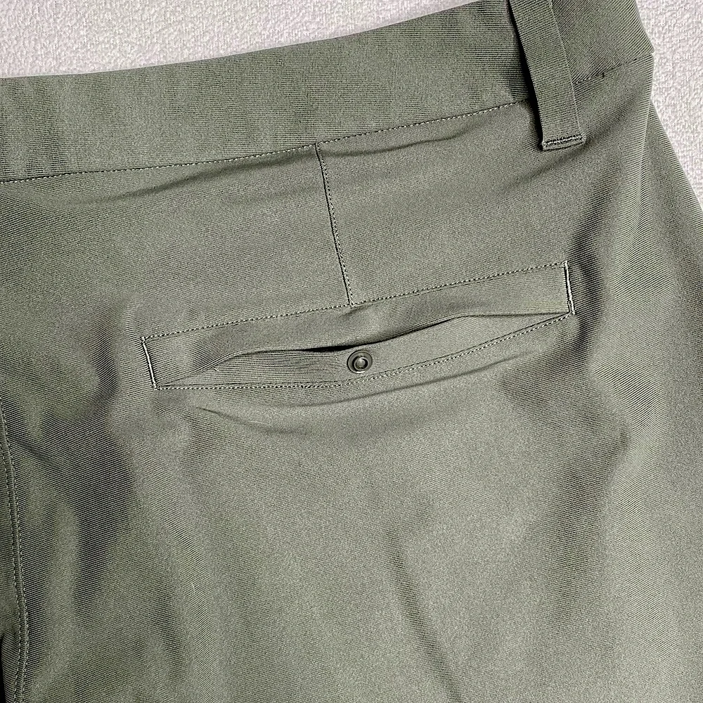 Lululemon Men’s ABC Classic-Fit Short 9" Inseam *WovenAir `Rover’ Size (38) - Picture 12 of 13